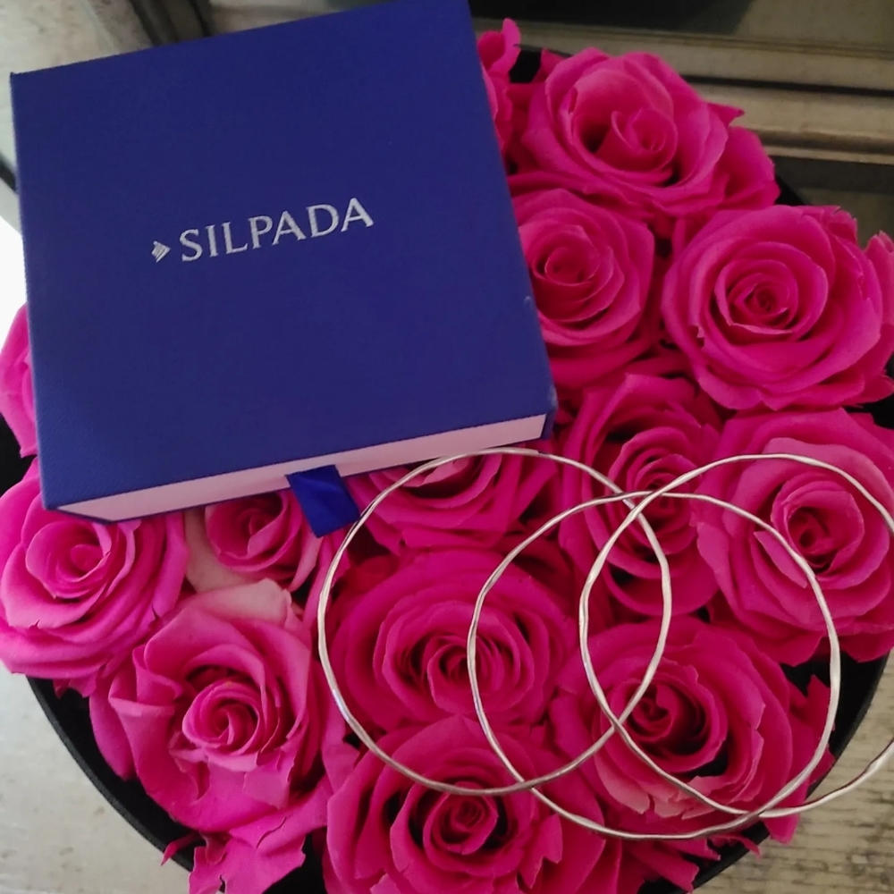 Silpada Empowered Bangle set